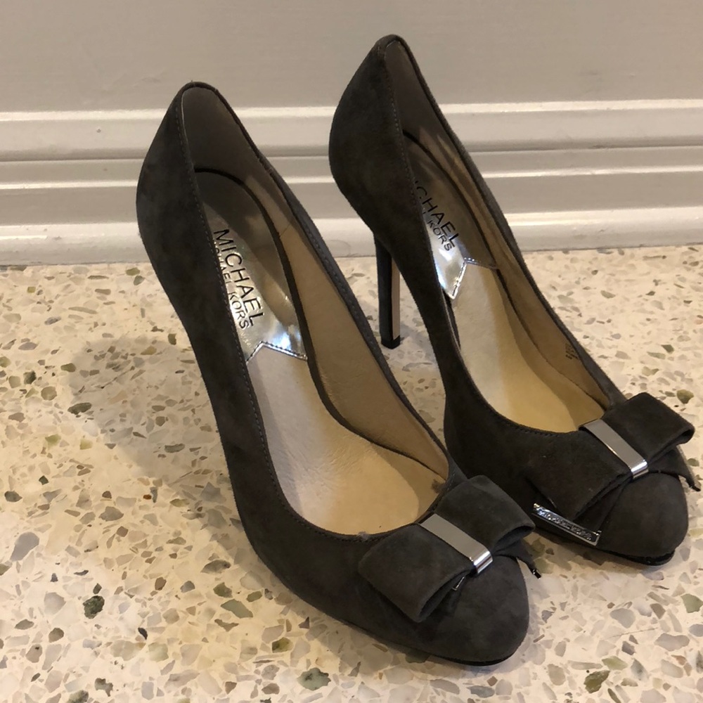 Michael Kors suede pumps